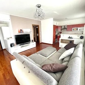 Appartamento Elegant In With Panoramic Terrace, Milano